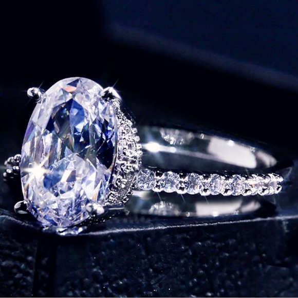 NEW Oval Shaped White Gold-Plated Dazzling Brilliant Cut CZ Band Ring - Picture 13 of 16